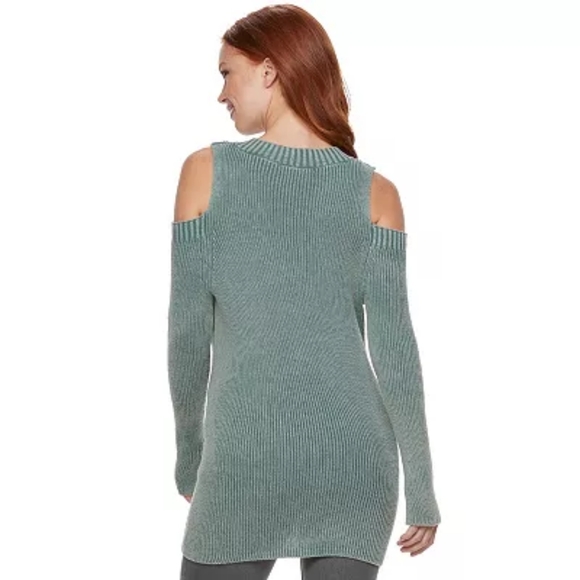 Rock & Republic Cold Shoulder Sweater - Picture 2 of 5